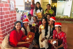 CHRISTMAS-CELEBRATION-AT-FOOD4THOUGHTFOUNDATION-OFFICE-WITH-THE-STRATEGIST-TEAM-3